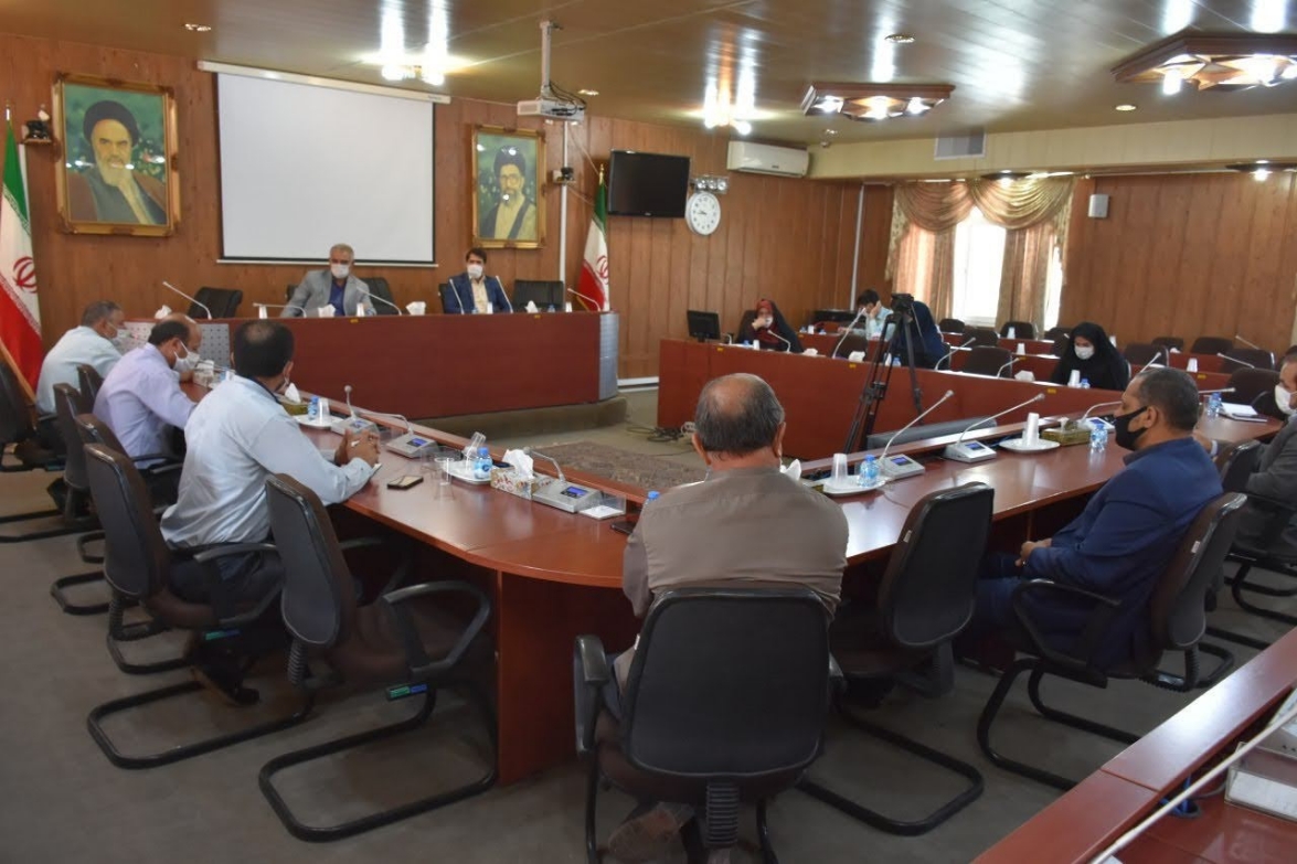  جلسه رفع موانع اشتغال شهرستان ساوجبلاغ در سالن فرمانداری با حضور معتمدان و کارآفرینان شهرستان ساوجبلاغ